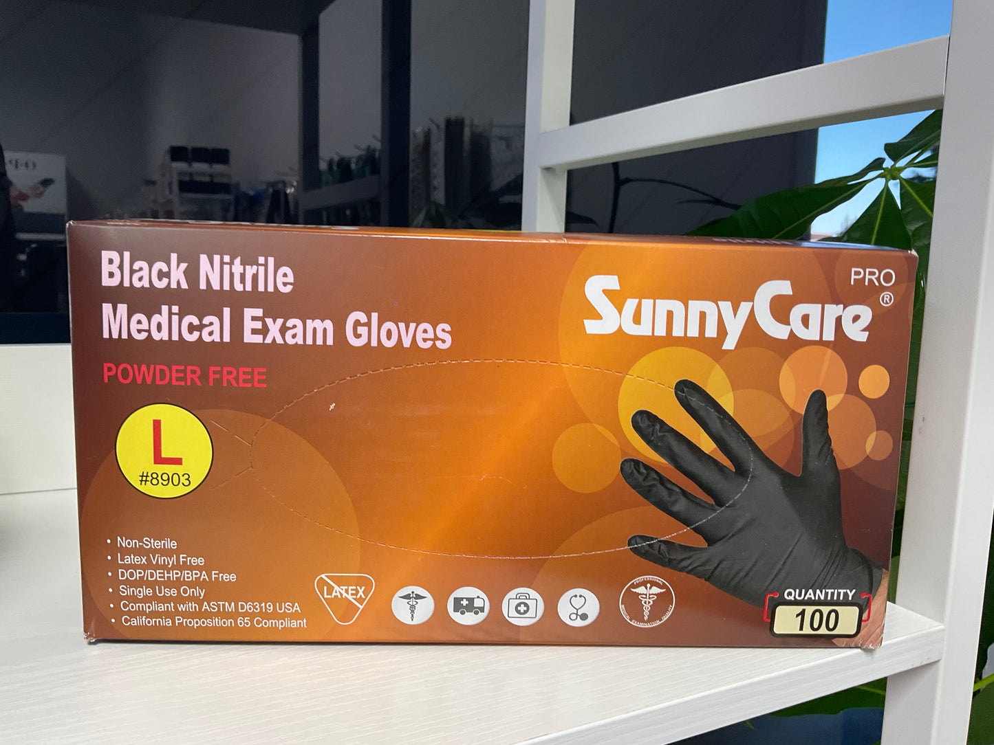 SunnyCare Black Glove Box