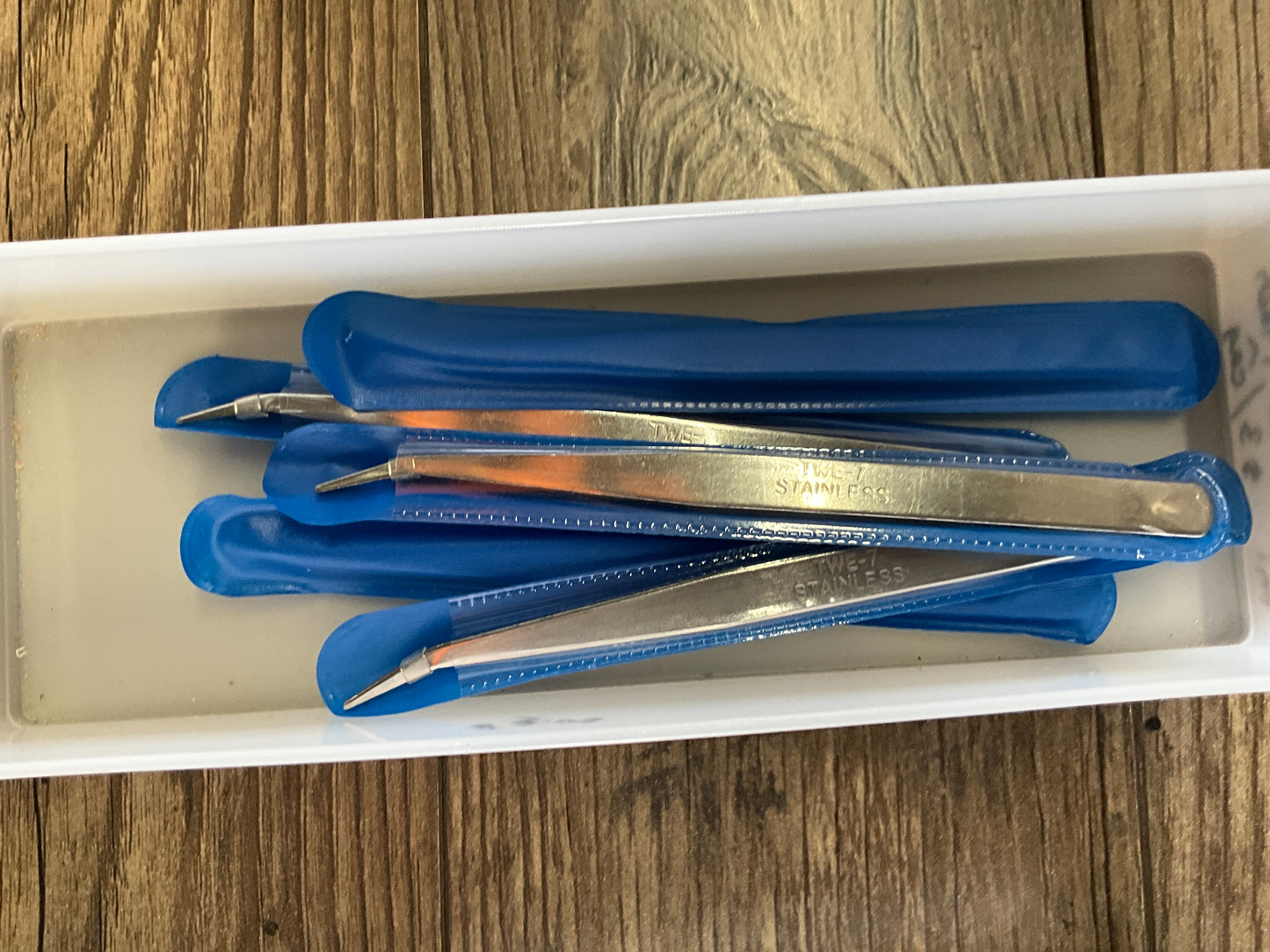 Diamond pick tweezer